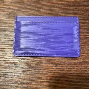 authentic louis vuitton epi leather card holder 💜